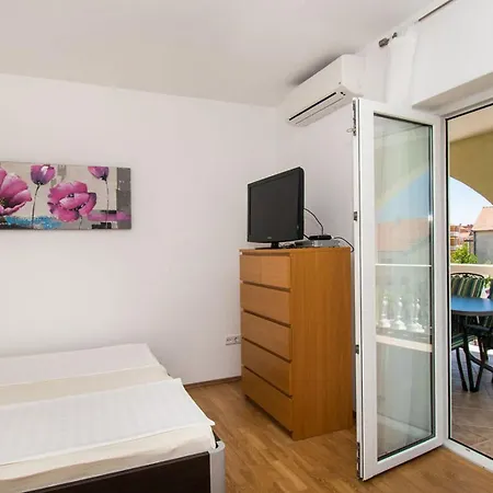 Apartments Kendes Vodice Exterior photo