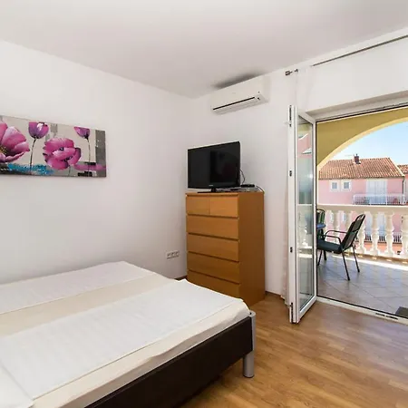 Apartments Kendes Vodice Exterior photo